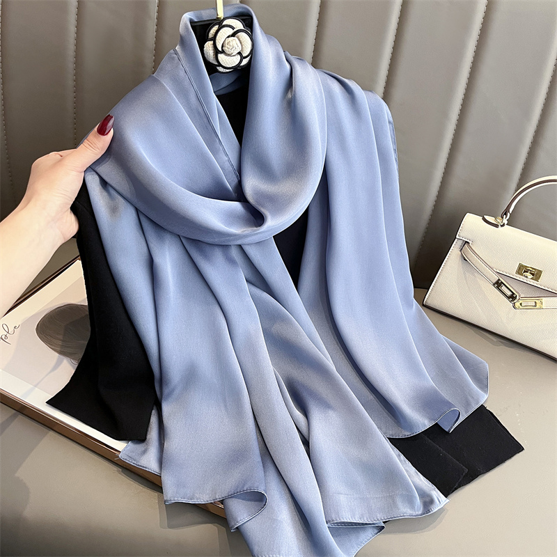 2024 Luxury Brand Spring Large - огляд і ціна Silk Neck Scarf