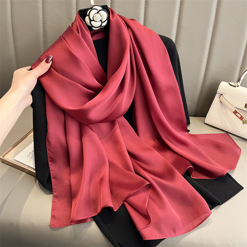 2024 Luxury Brand Spring Large - огляд і ціна Silk Neck Scarf